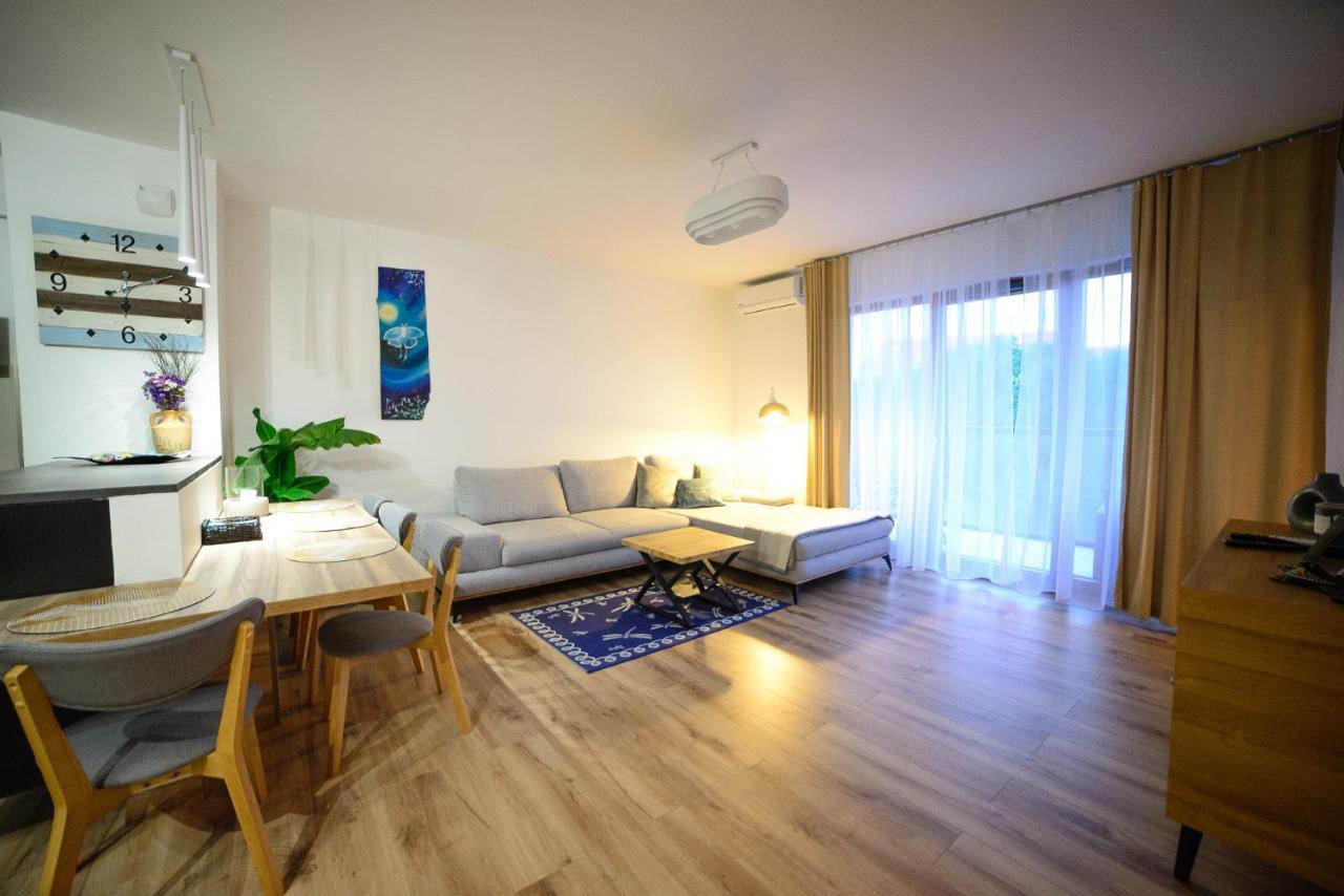 Apartamenty Via Marina วรอตซวาฟ ภายนอก รูปภาพ